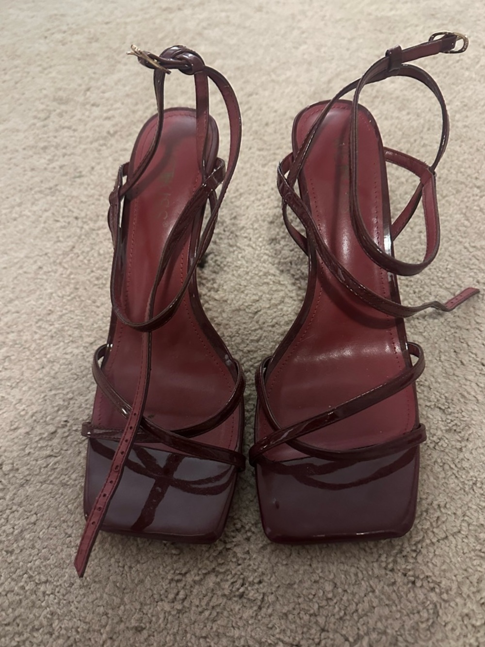 Wet Kiss Strappy Heels Women’s 9 Burgundy Ankle Strap Sandals Minimalist Y2K